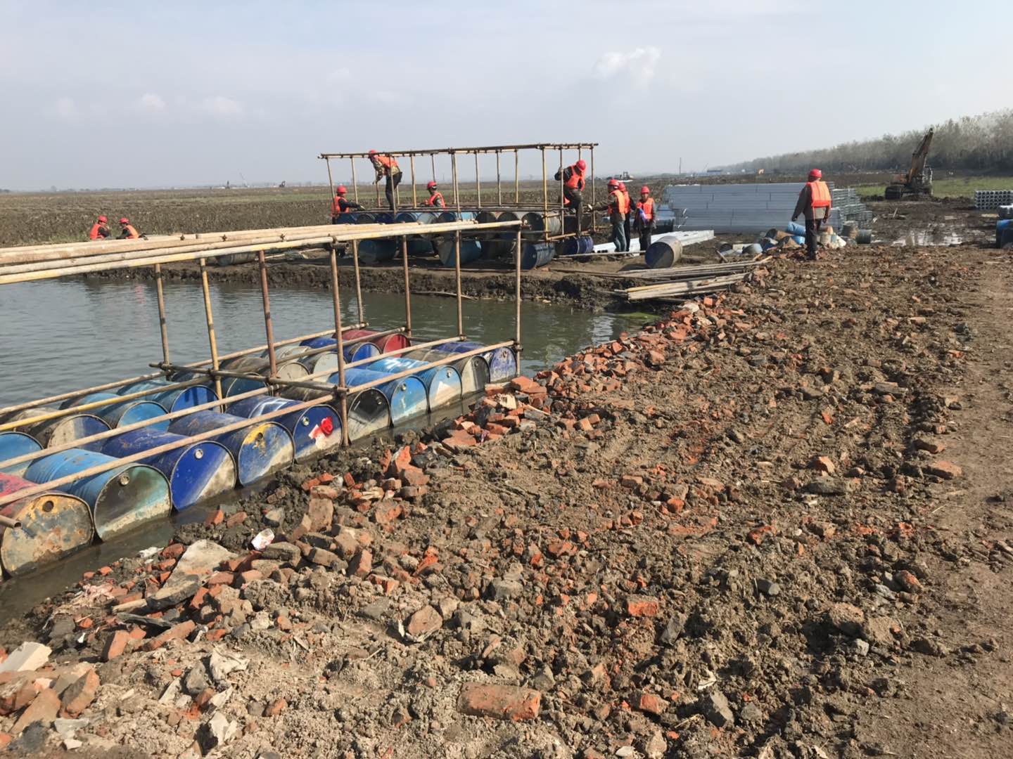 开拓光伏发电施工，致力做大做强