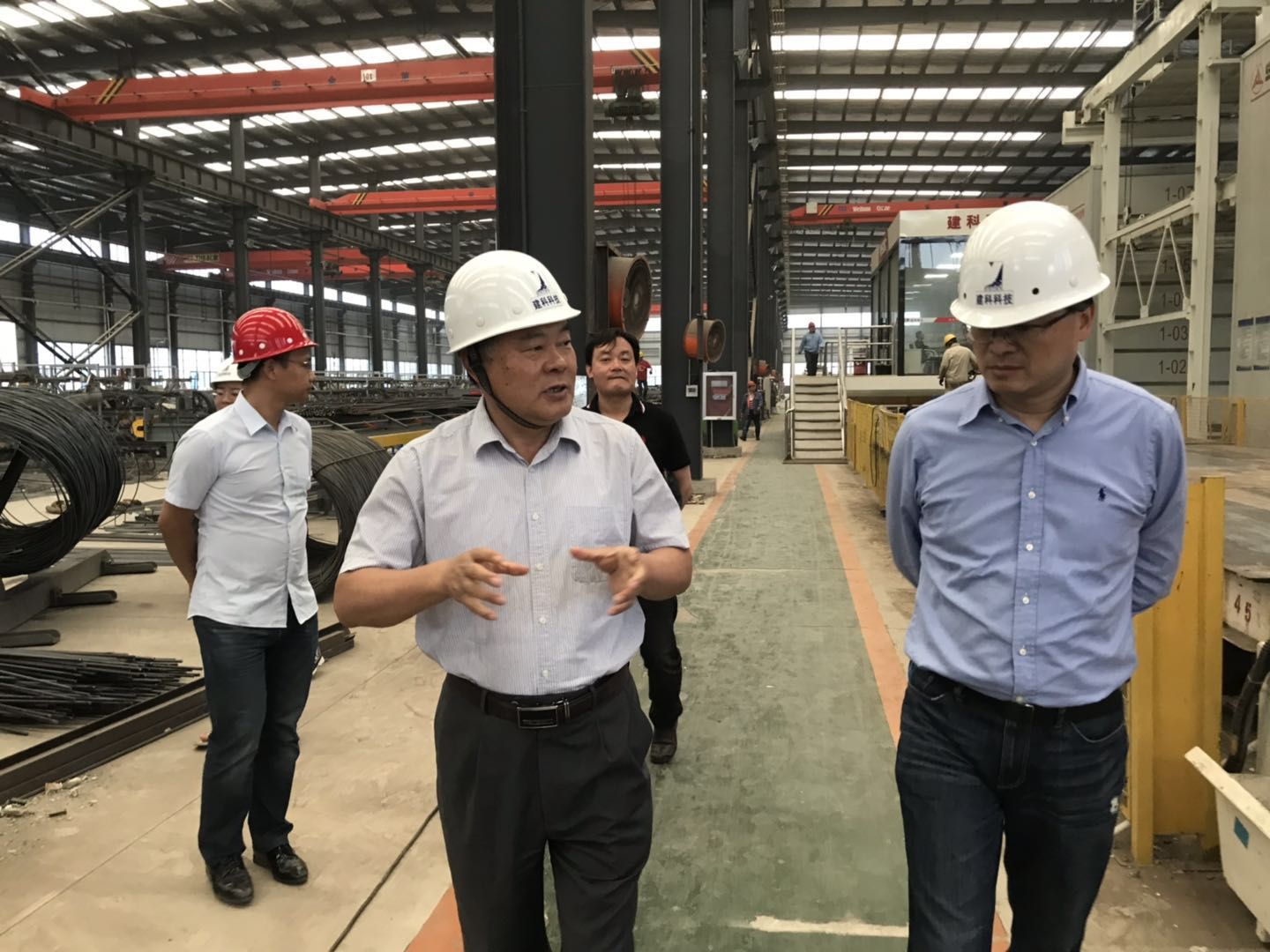 协会名誉会长鄂金书现场调研建筑现代化产业基地