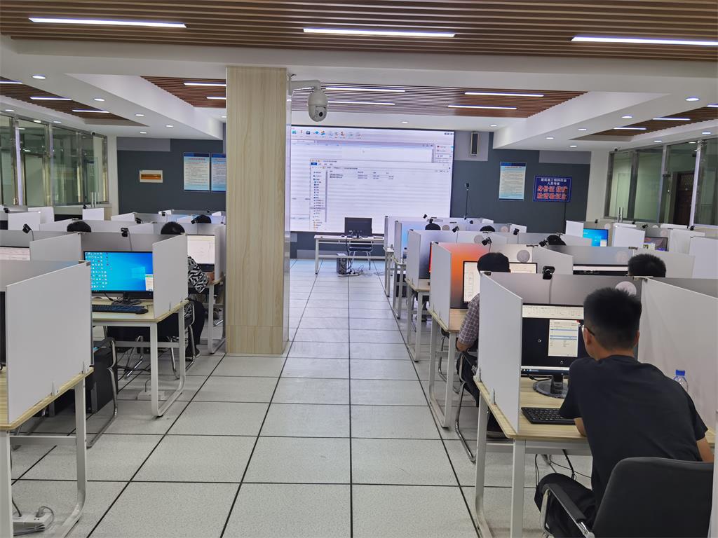 镇江市组织建筑施工BIM技术应用职业技能集中培训和参加江苏建设工程BIM应用大赛的集中动员