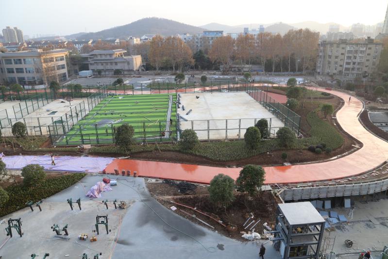 镇江建工建设集团承建的镇江市健康路全民健身中心工程进入最后施工冲刺阶段